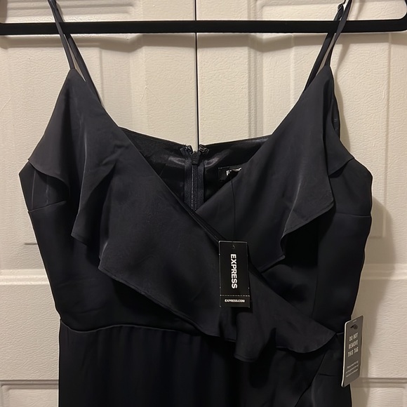 Satin faux wrap dress brand new - Picture 2 of 4